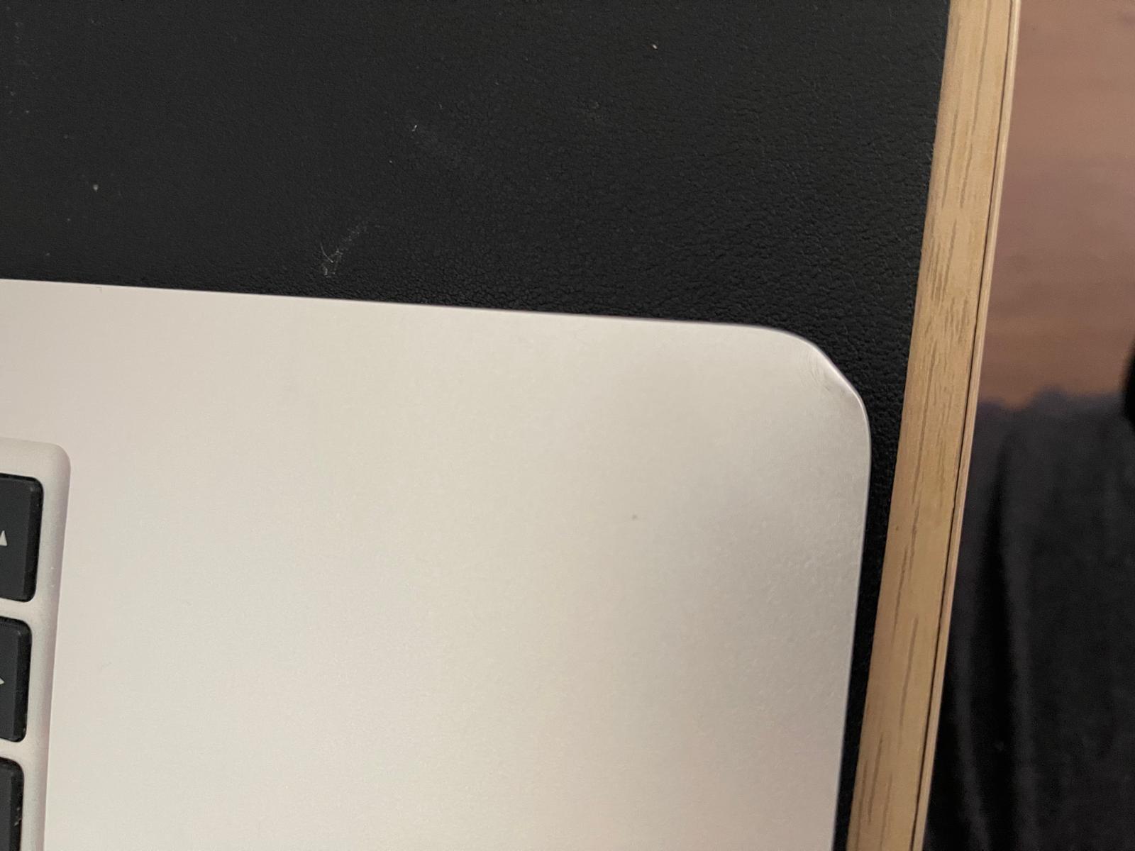 macbook3.jpg