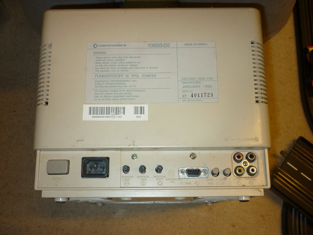 s_1085S_back.JPG