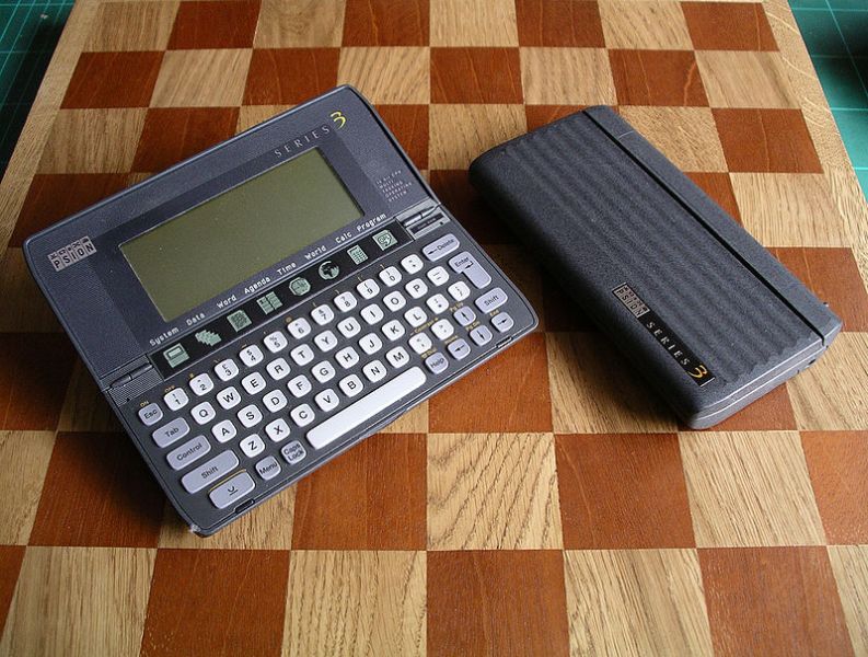 800px-Psion_3.jpg