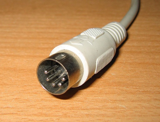 1200px-DIN_Keyboard_Connector.jpg