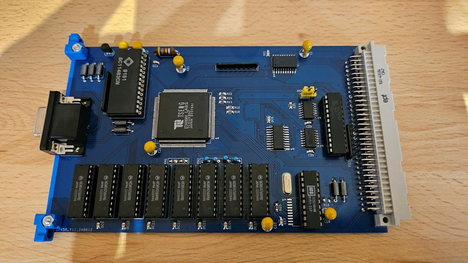 ET4000_3.jpg