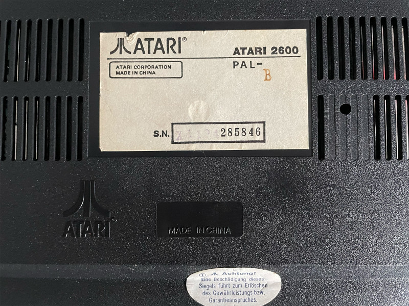 Atari_12-Seriennummer.jpg