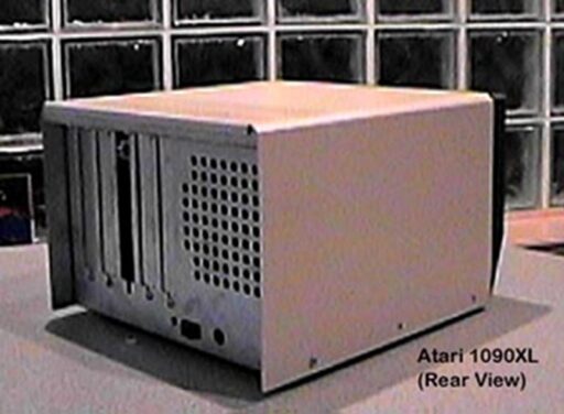 ATARI 1090 rear 800